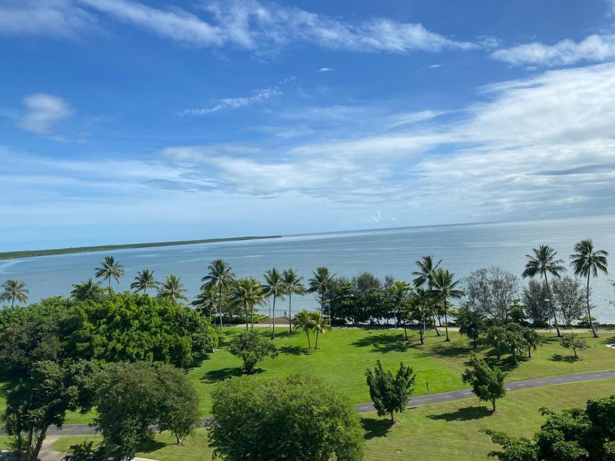 Deluxe Two-Bedroom Apartment Ocean View WIFI Access,685378695:JPEG